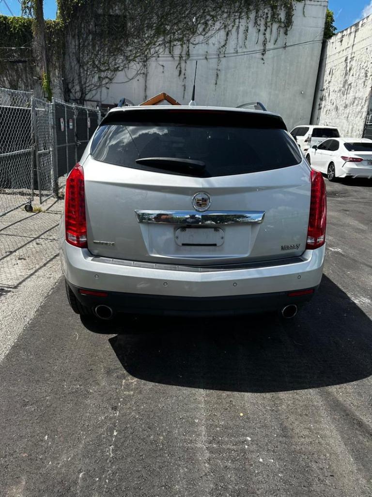 2011 Cadillac SRX Luxury Collection's photo